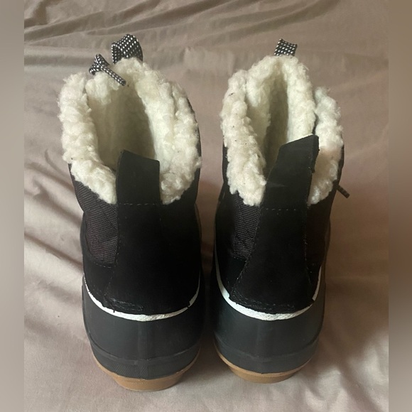 Khombu Boots - Picture 3 of 3